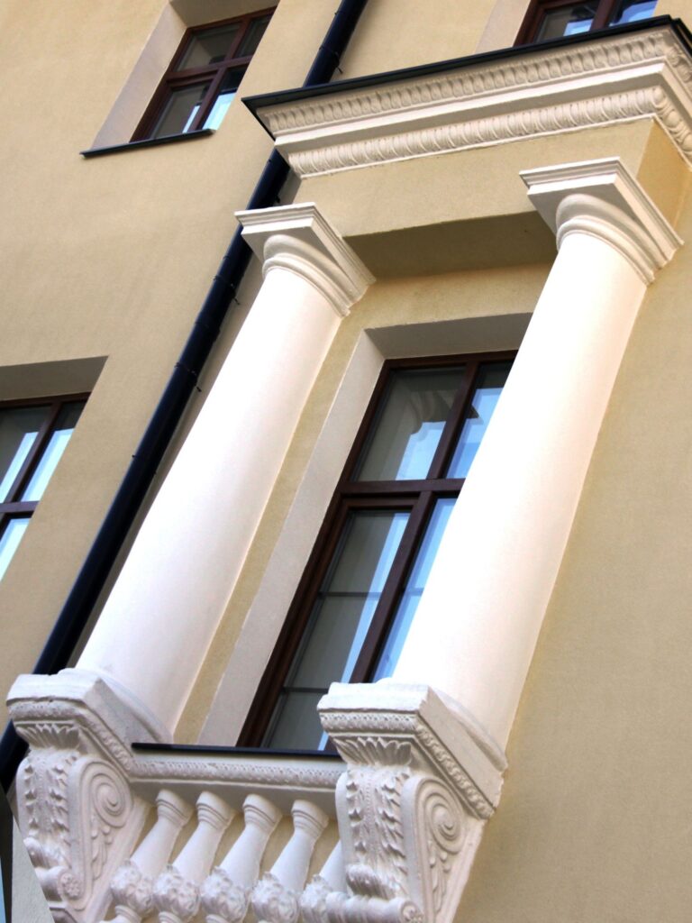 Реставрація будівлі Хмельницької обласної ради 2 Приклад виконнання реставраційних робіт Хмельницька обласна рада (Фото2)